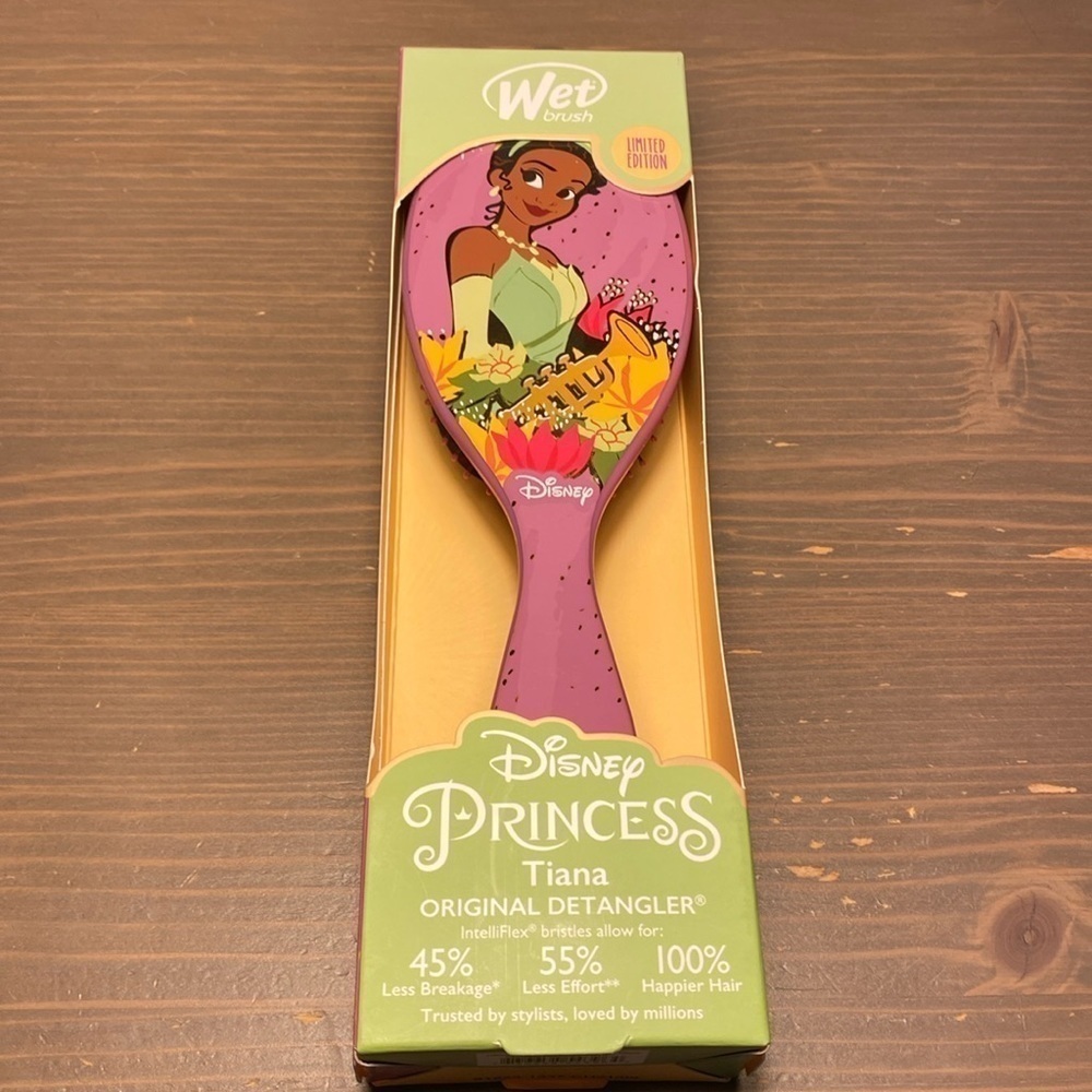 Disney Princess Tiana Wet Brush Purple